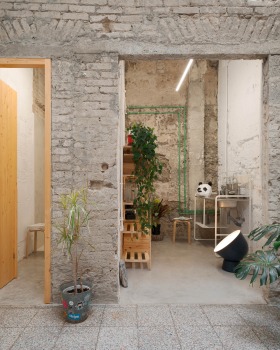 西班牙裸屋 · 历史街区的现代设计重生丨西班牙拉斯帕尔马斯丨XStudio