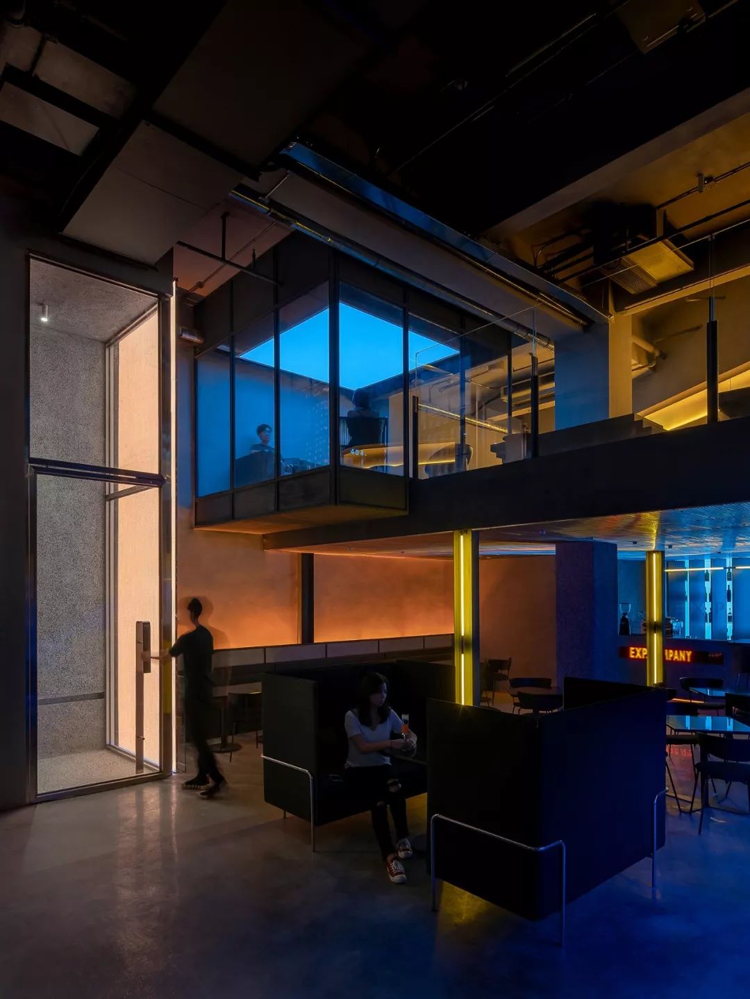 赛博朋克酒吧 | 科技与未来的碰撞-31