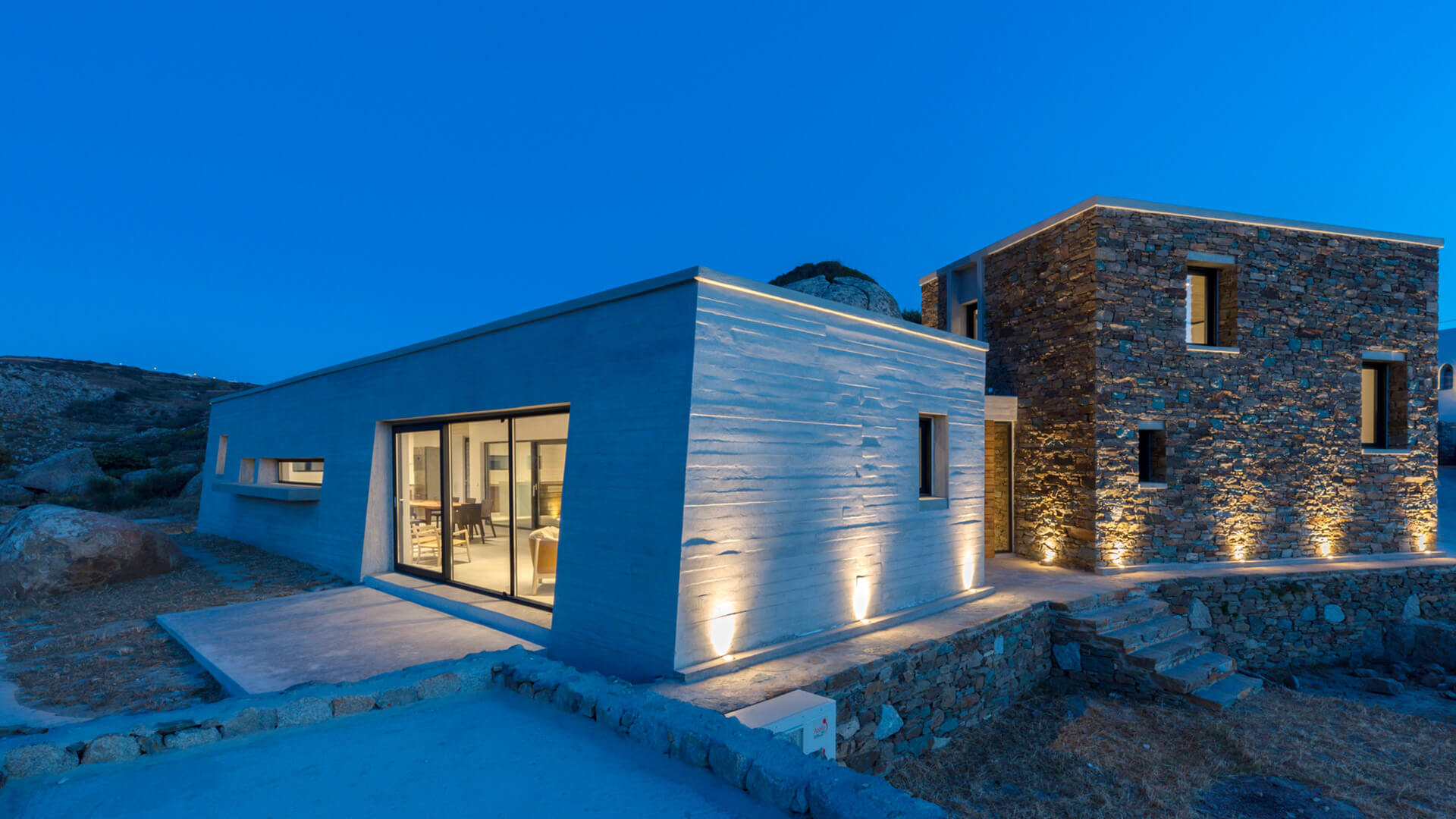 A House Between the Rocks Aristides Dallas Architects-22