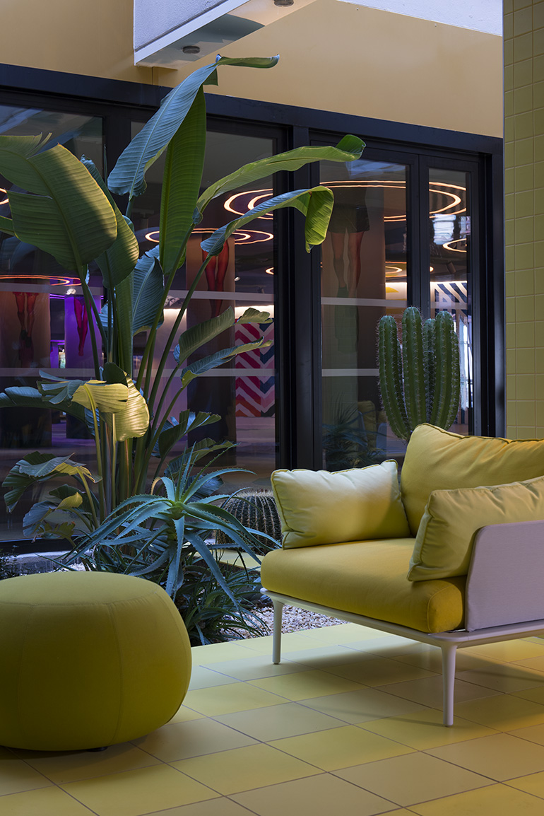 法国 Nhow Marseille 酒店多彩餐厅 趣味休息室-6