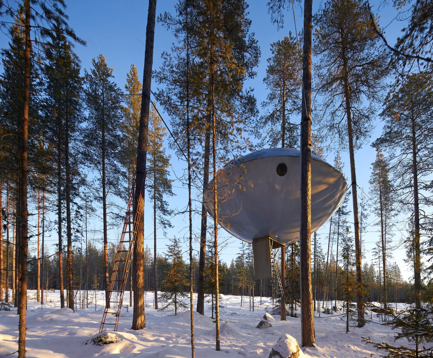 Hufton + Crow's new photographs capture Sweden's Treehotel at sunset-21