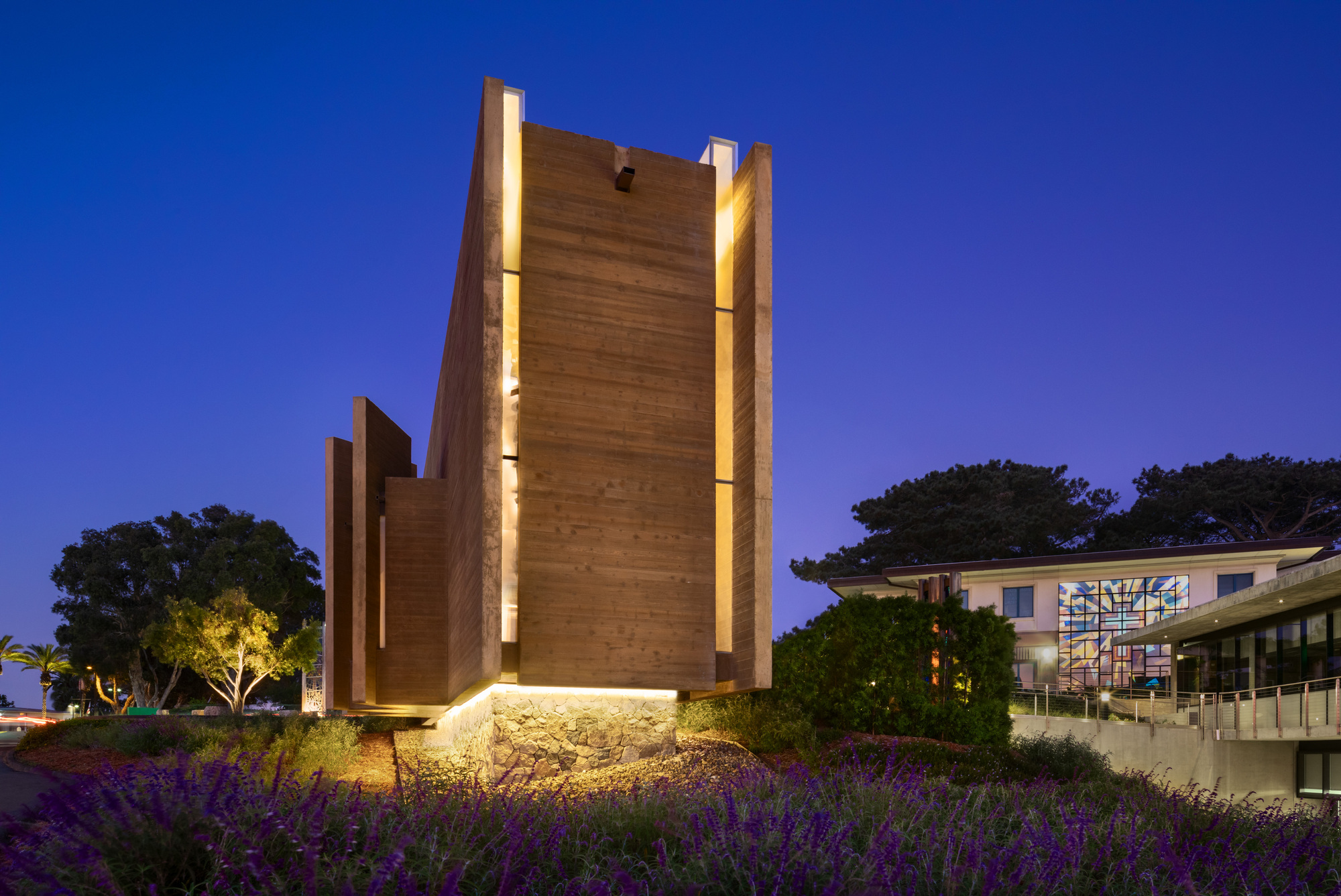 Point Loma Nazarene University Prescott Chapel / Carrier Johnson + Culture-21