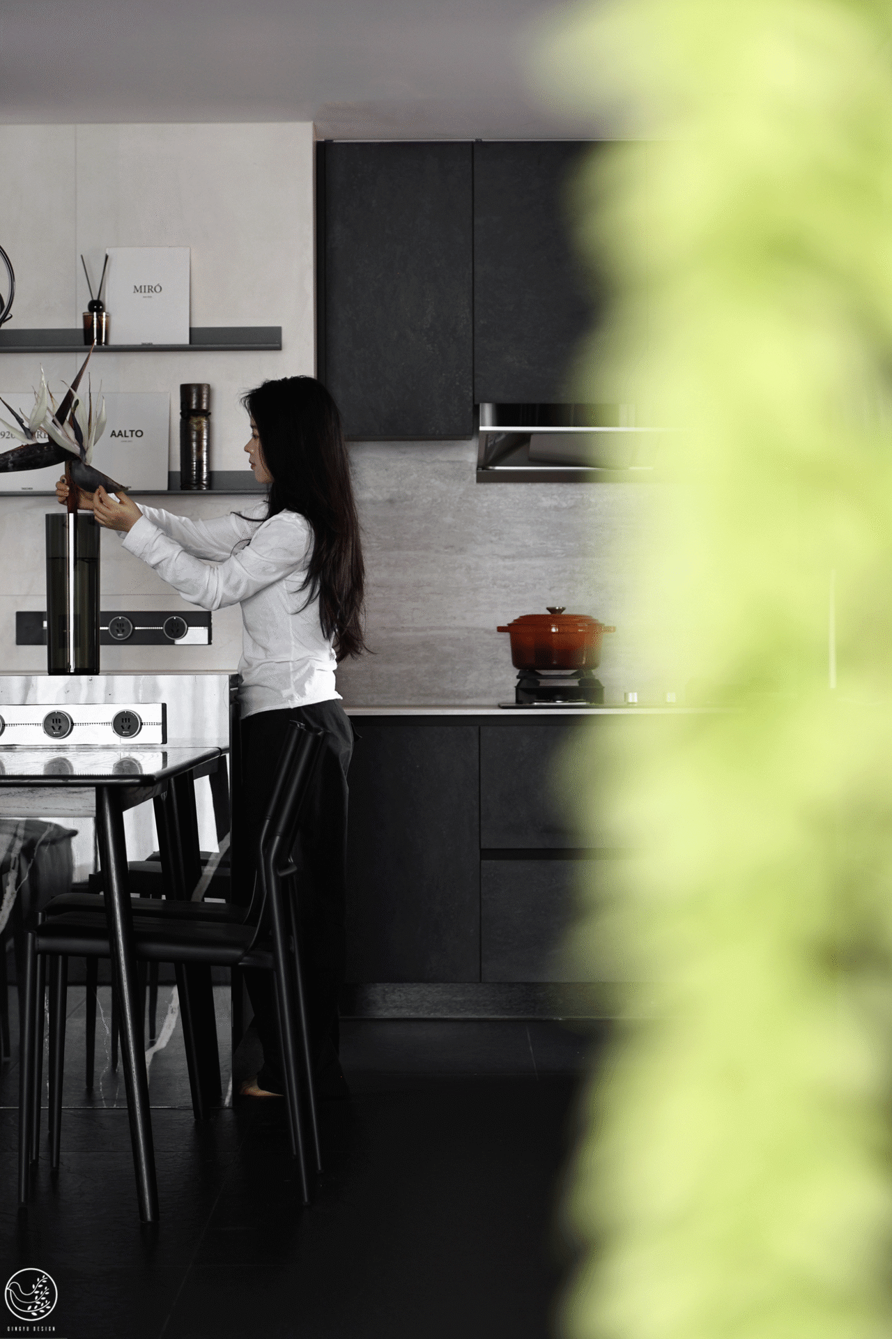 黑白灰的克制与浪漫-31