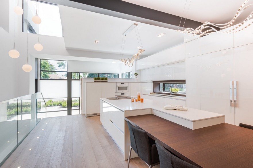 Renovation of a 1960’s Side Split Home in Toronto by Urbanscape Architects-11