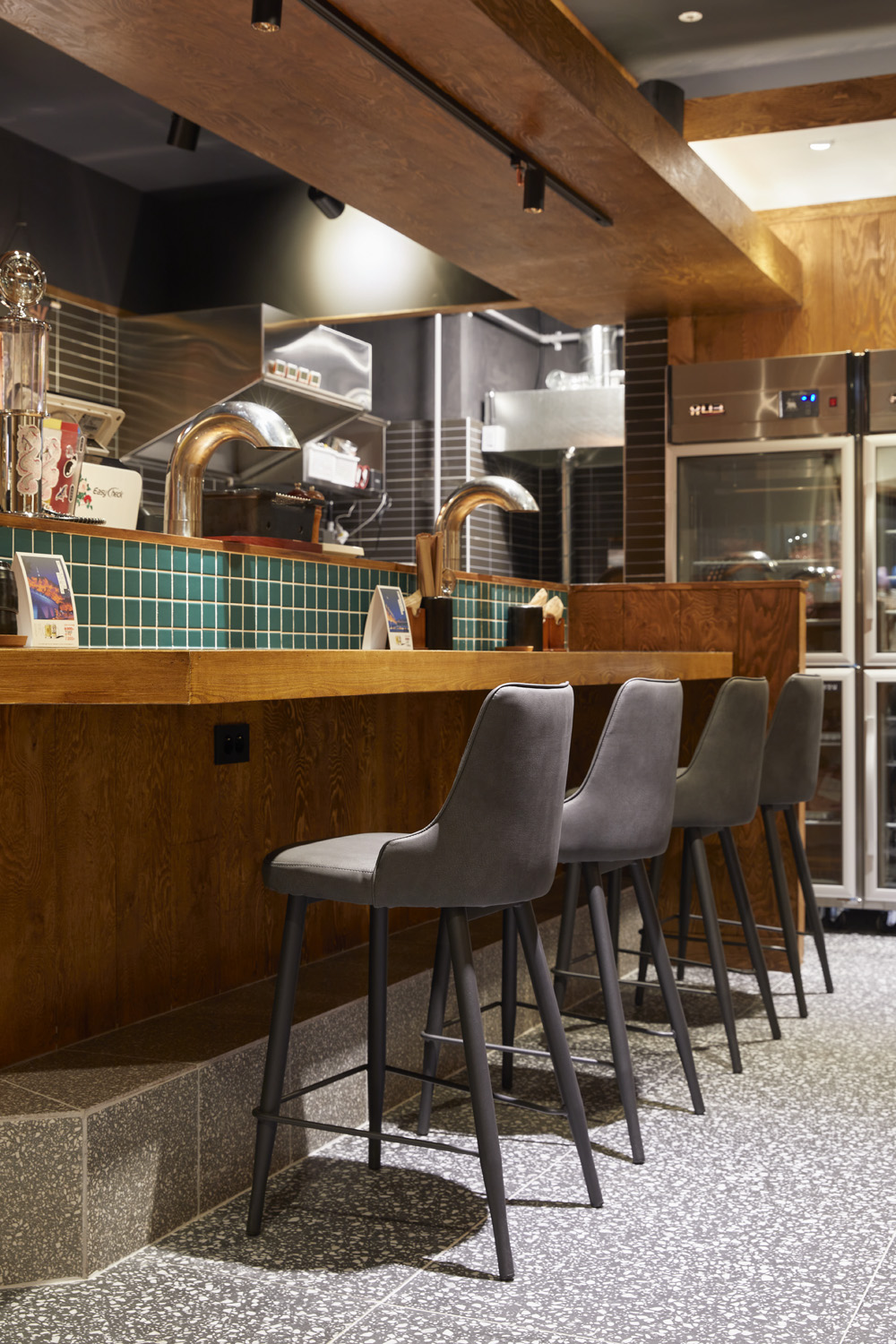 20 平米现代公寓的创意设计-13