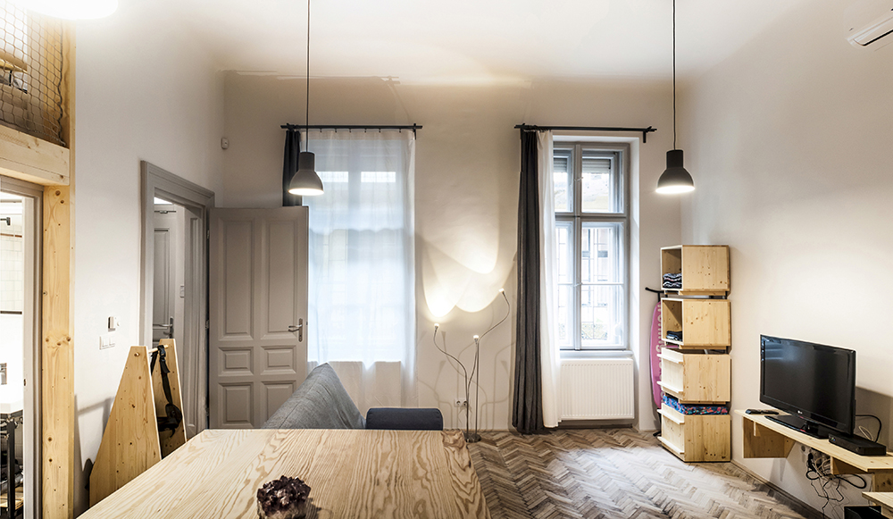 micri livework apartment in downtown budapest-7