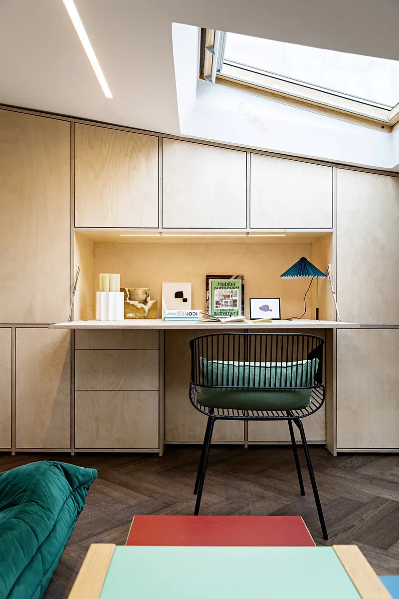 巴黎 70m2 复式公寓 | 色彩与设计的完美融合-14