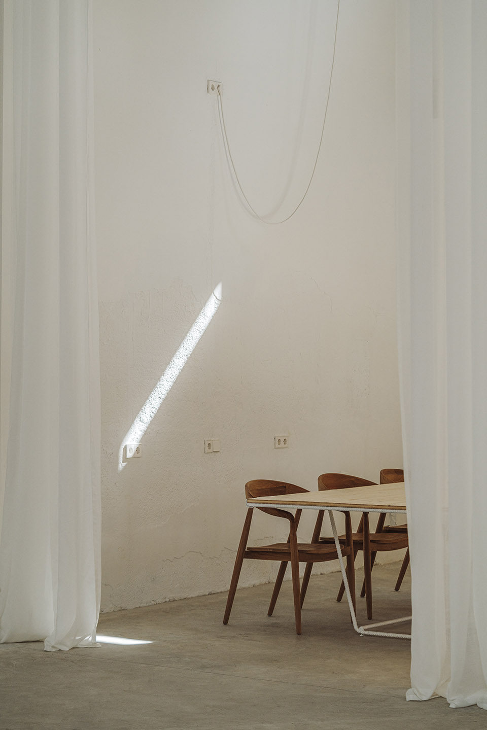 充满幻想和创造仓库改造的灵活自由的工作室设计丨西班牙丨戈者设计-12