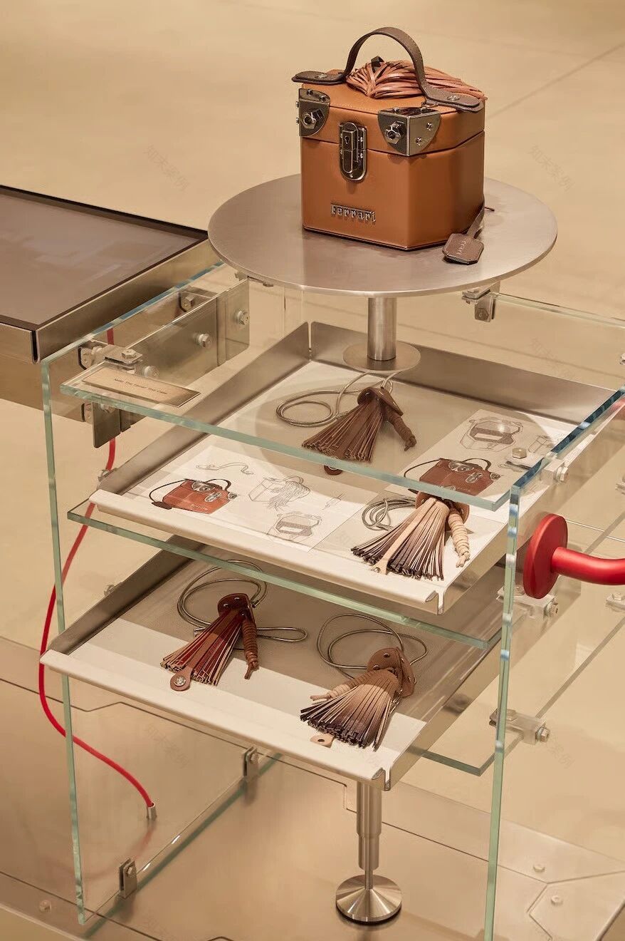 法拉利伦敦旗舰店丨英国伦敦丨Ferrari Style创意总监等三方合作-34