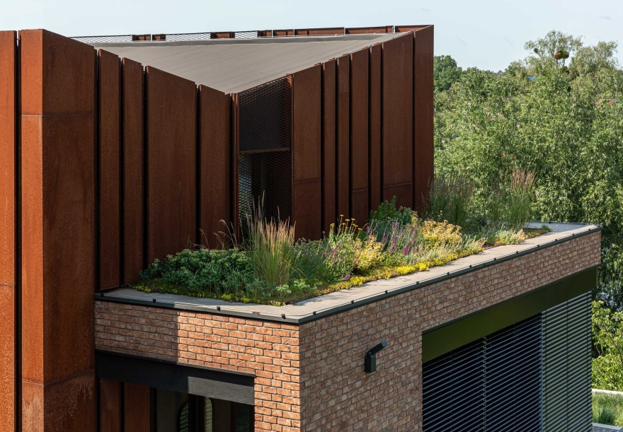 MRIIA 之家
注:由于MRIIA不是常见词汇,不清楚其确切含义,这里按照原文保留其形式进行翻译 丨乌克兰基辅丨MAKHNO Studio和Illia Tovstonog-158