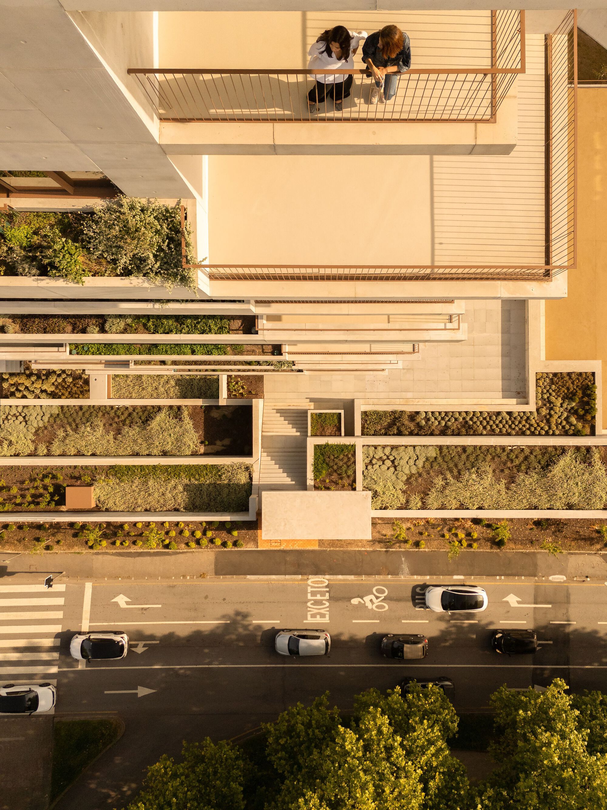 多层住宅建筑丨葡萄牙波尔图丨OODA-17