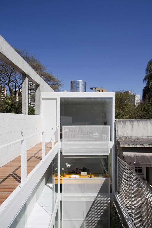 豪华别墅 现代风格巴西圣保罗Casa 4×30住宅设计欣赏-15