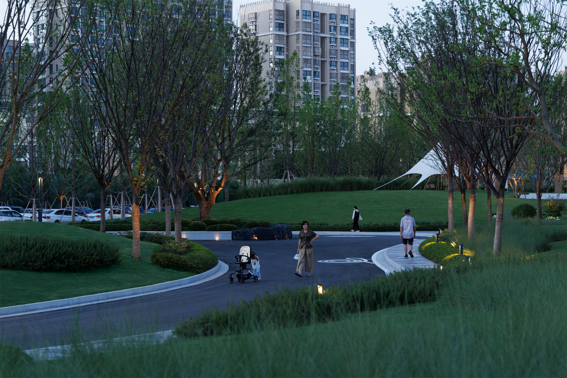 万科檐语间：城市中的原野 公园里的商业 / ROXin容心设计-10
