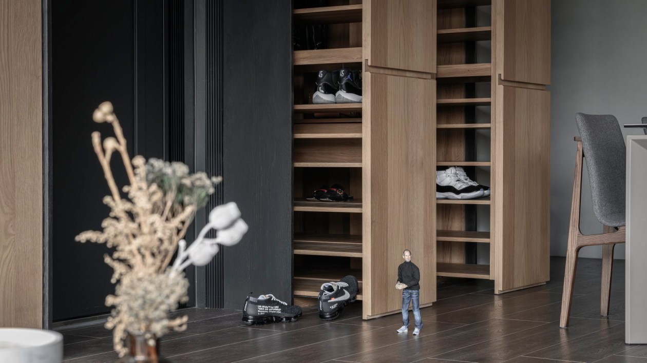 信义区 42 年旧屋翻新，极简设计与温暖家居的完美融合-0