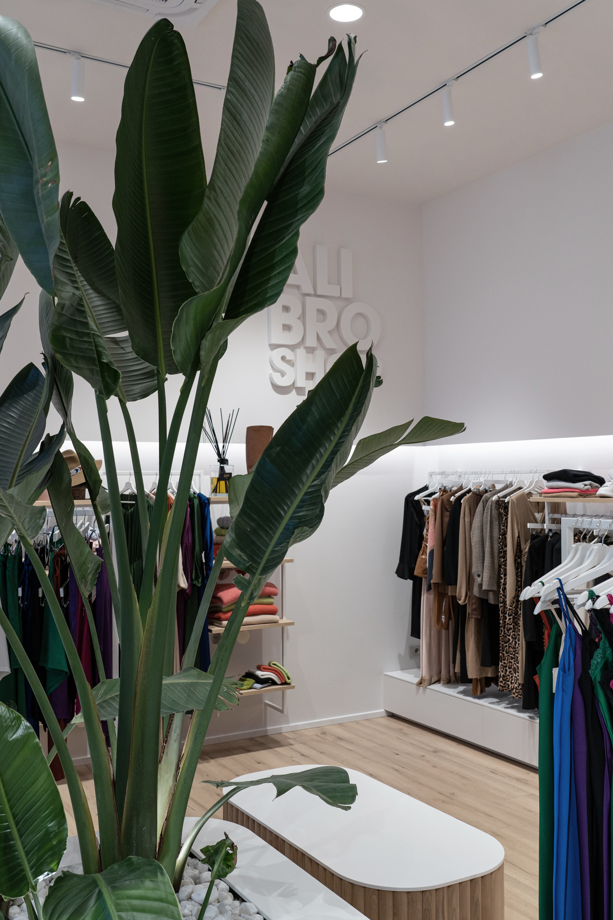 Calibro ShopStore 服装店设计丨Cecconi Associati-7