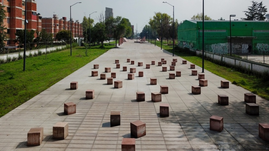 混凝土走廊的多功能公园设计-10