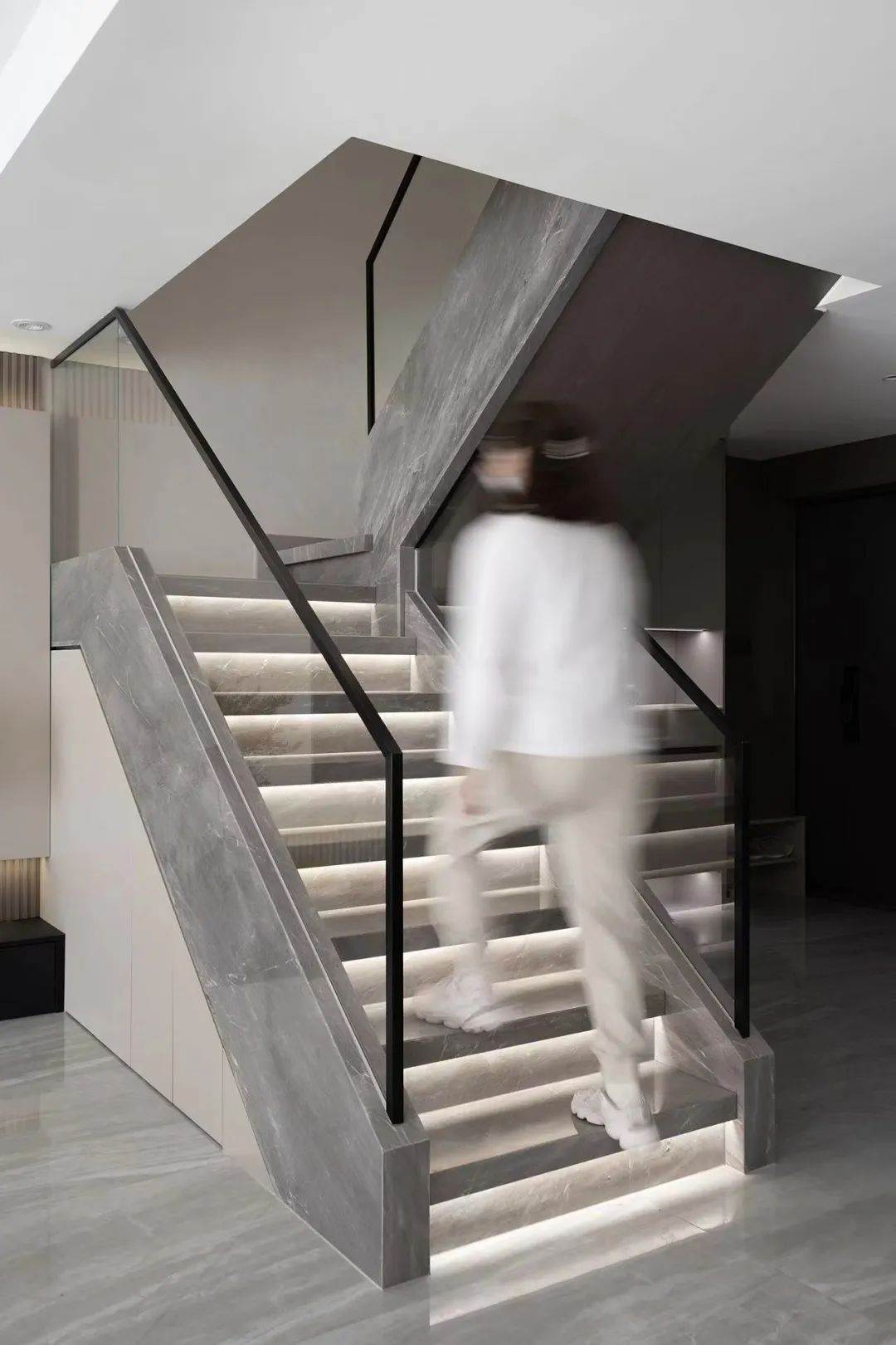 雅·木 · 简约舒适的现代住宅设计丨张安-17