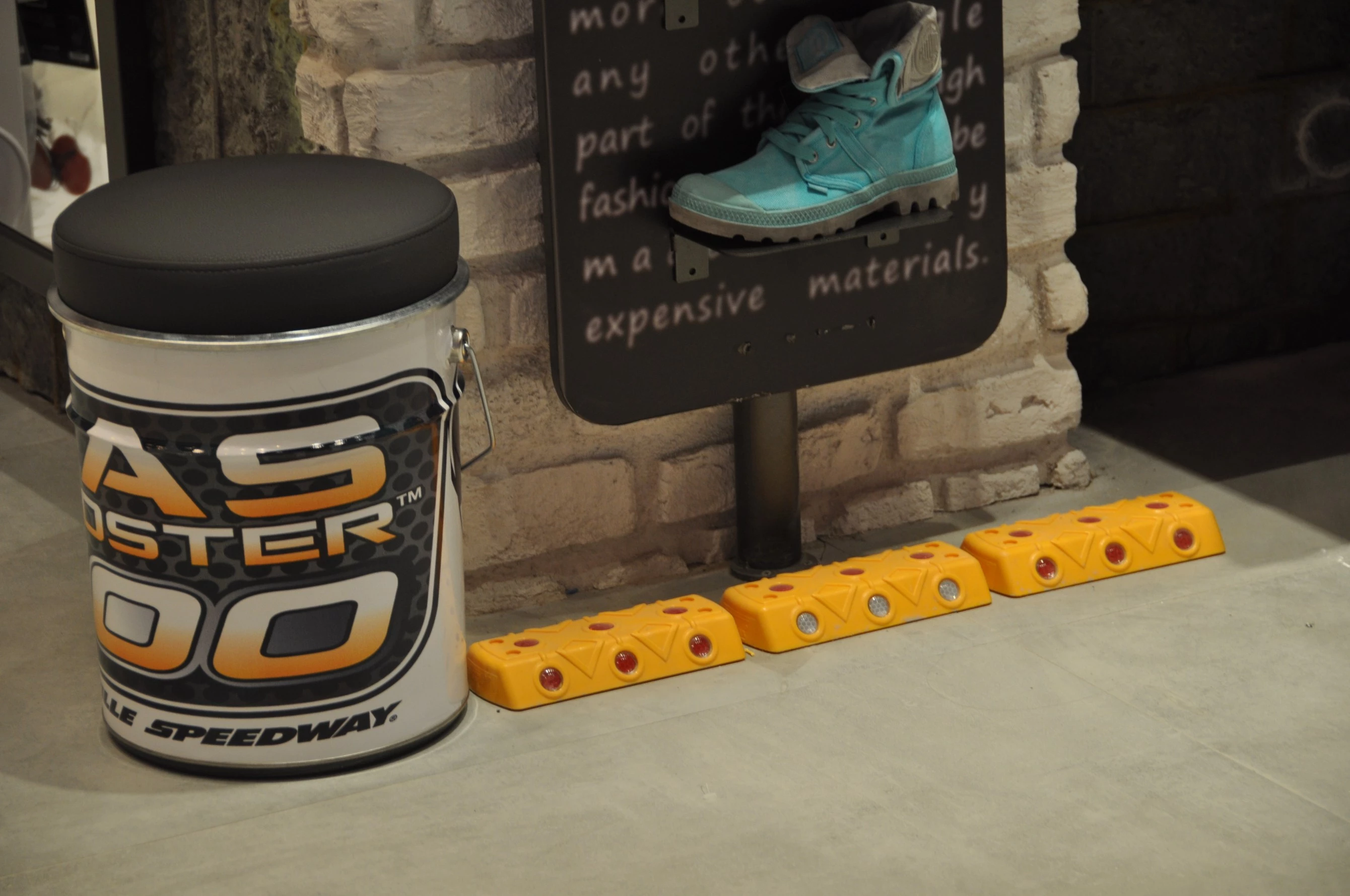 街头运动旗舰店-8