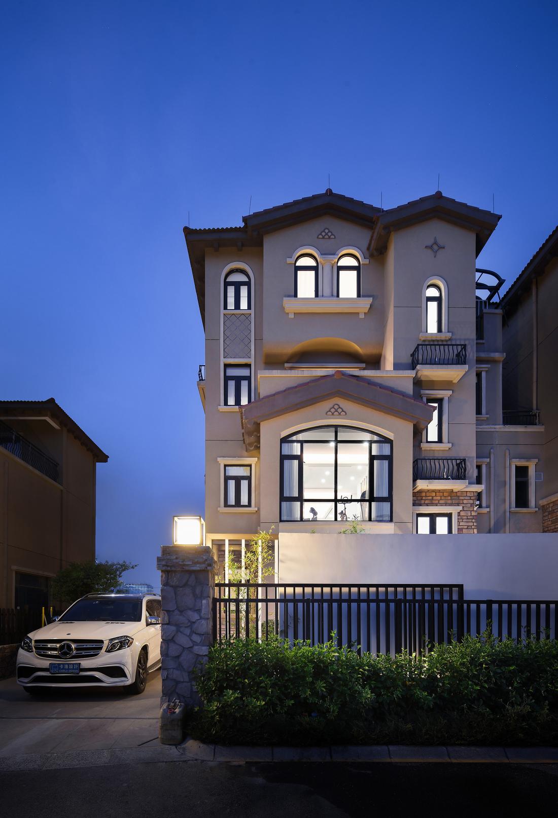 山湖之城 · 现代简约风格民宿设计-46