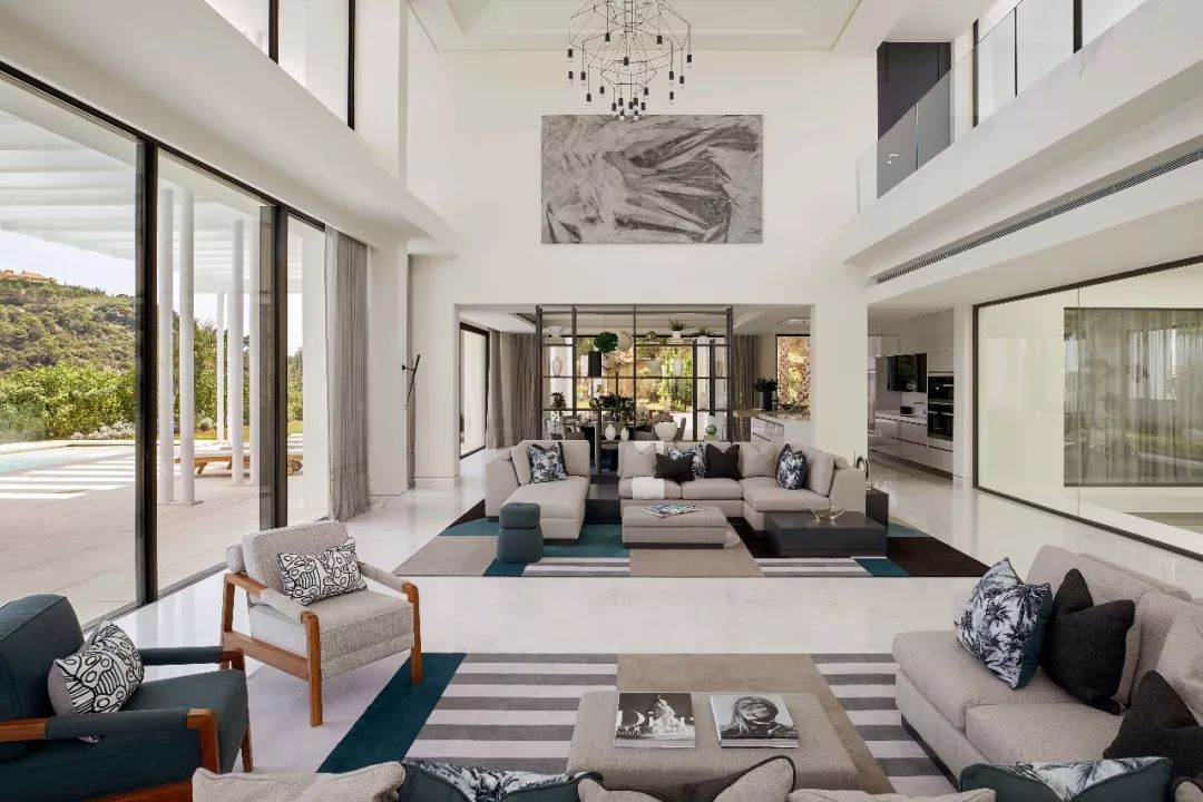 西班牙作品 演绎艺术与作品的无缝结合-3