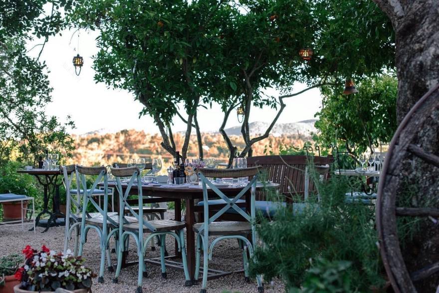 ibiza 岛屿风情,酒店与餐厅的室内设计之旅-12