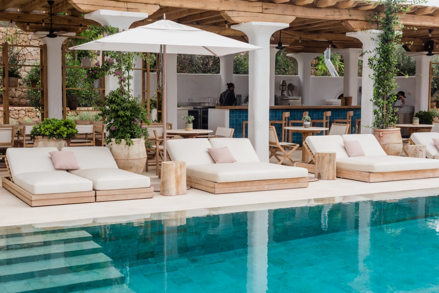 18 位建筑大师的伊维萨岛私人别墅设计,自然融入奢华-217