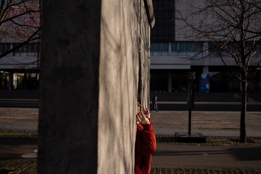 《The Berlin Wall's Crack》(《柏林墙的裂缝》)丨德国-18