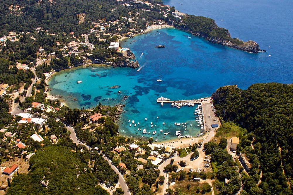 Alipa Hill  Corfu度假“野奢露营”花园景观设计丨希腊丨Inside Outside-2