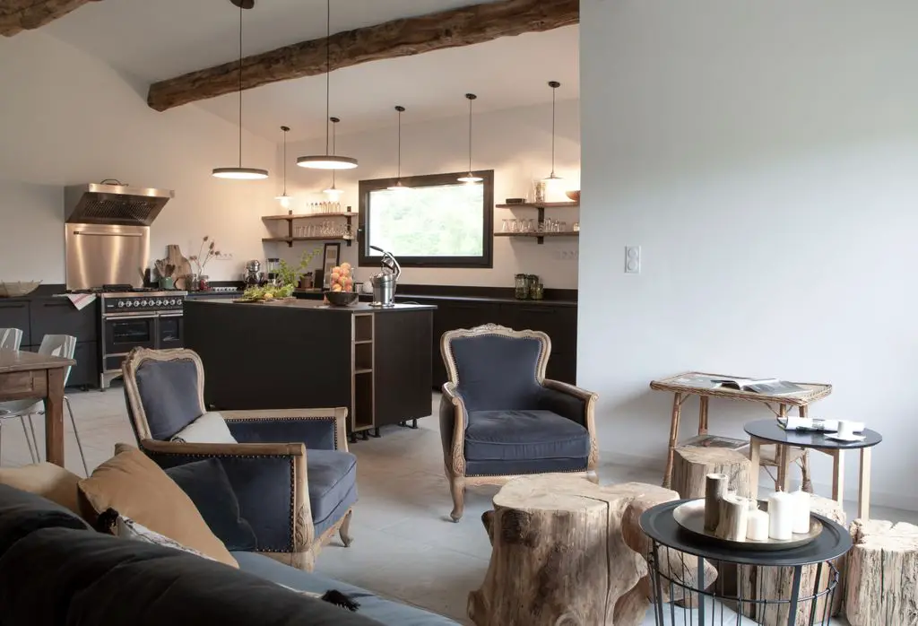 铁艺农舍 | 完美的南法度假之家-3