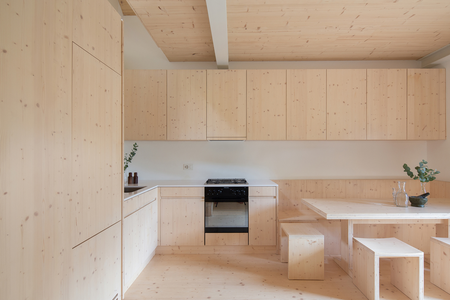 瑞士最小 Municipality 的可持续假日小屋-24