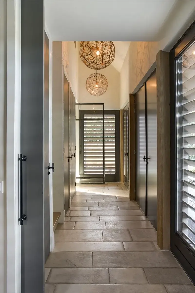 荷兰现代乡村大宅,完美融合温馨木艺与充沛采光-20