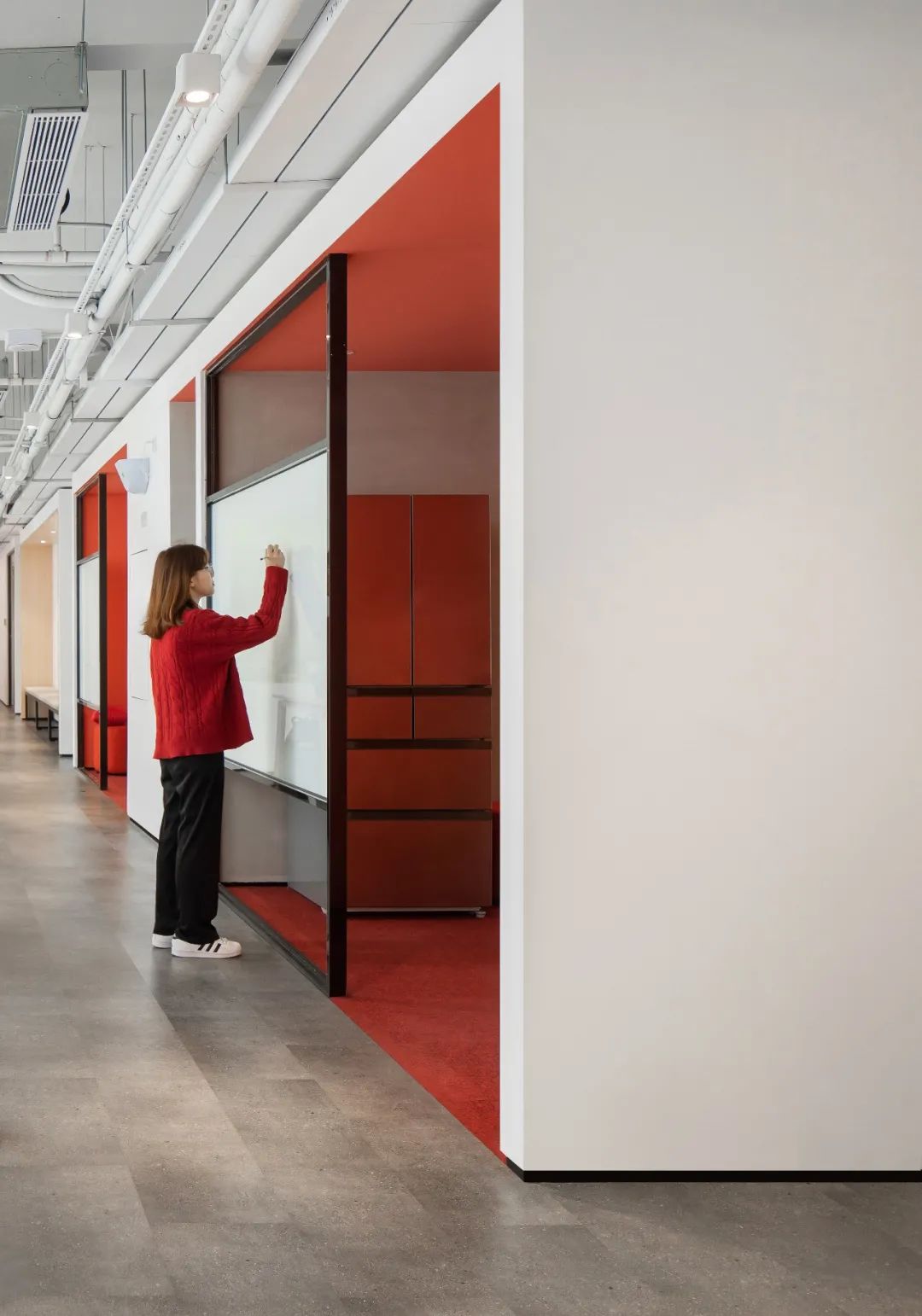 彩装色界 · 美源化妆品公司办公及研发总部丨ZITO.DESIGN-83