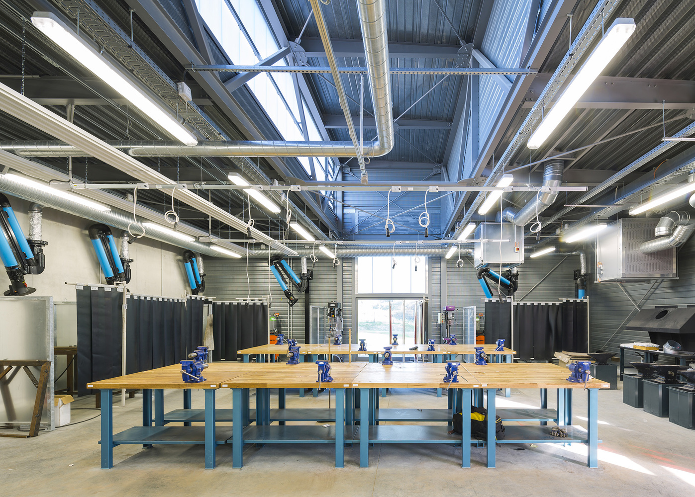 法国布雷蒂尼 apprenticeship 学校,以人为本的设计理念-12