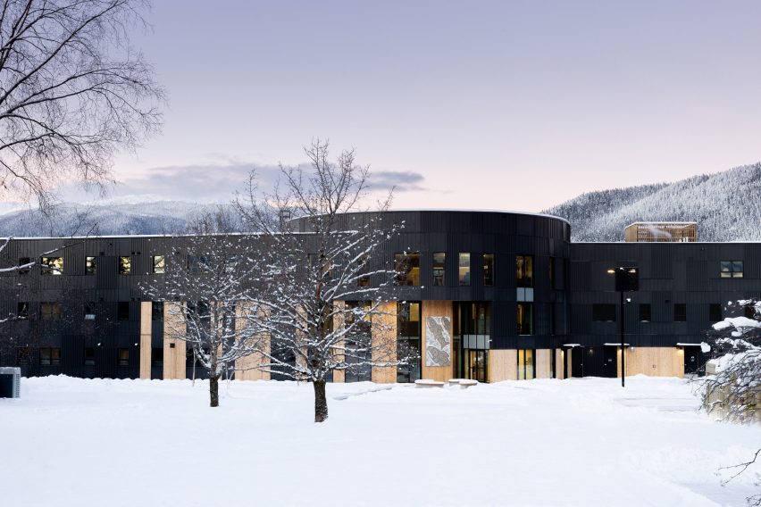 Wii Gyemsiga Siwilaawksat 学生宿舍和文化中心丨哥伦比亚丨HCMA 建筑事务所-6