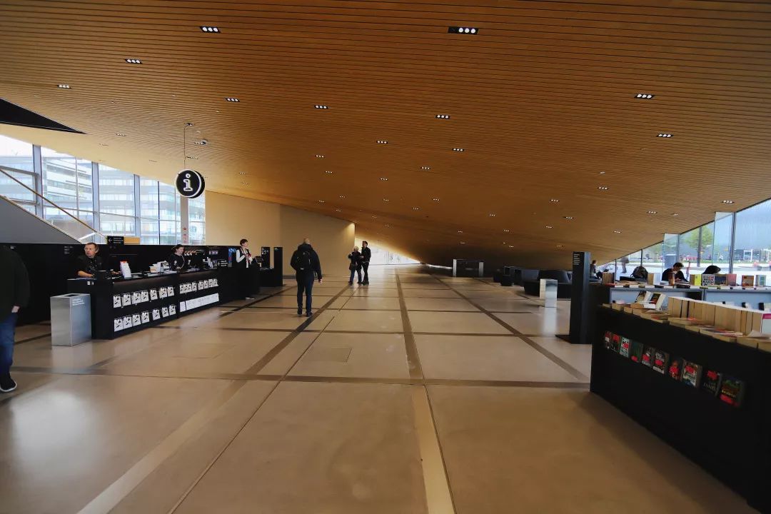 赫尔辛基中央图书馆 | 木质拱形结构的动态空间-31