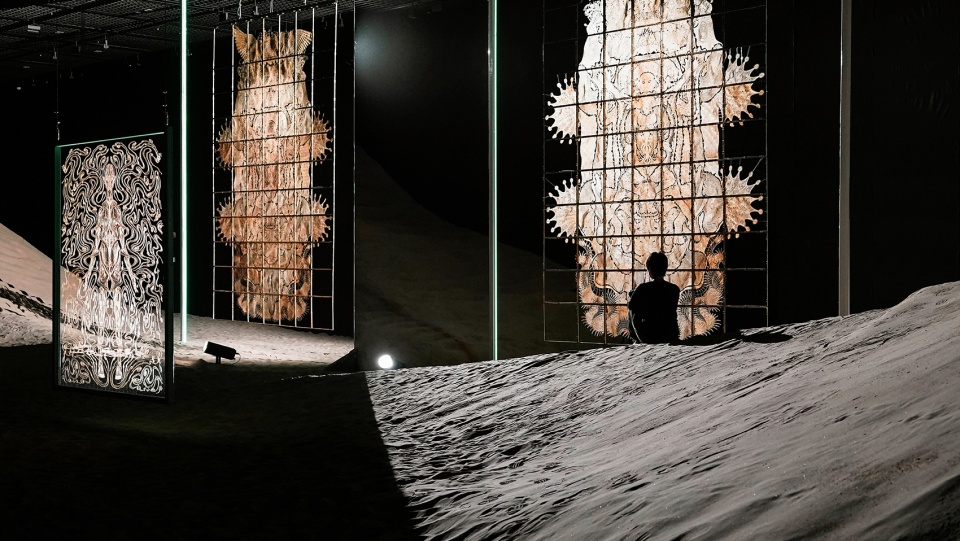 邬建安大型个展“是海,是沙丘”展陈空间设计丨中国廊坊丨PILLS建筑工作室-4