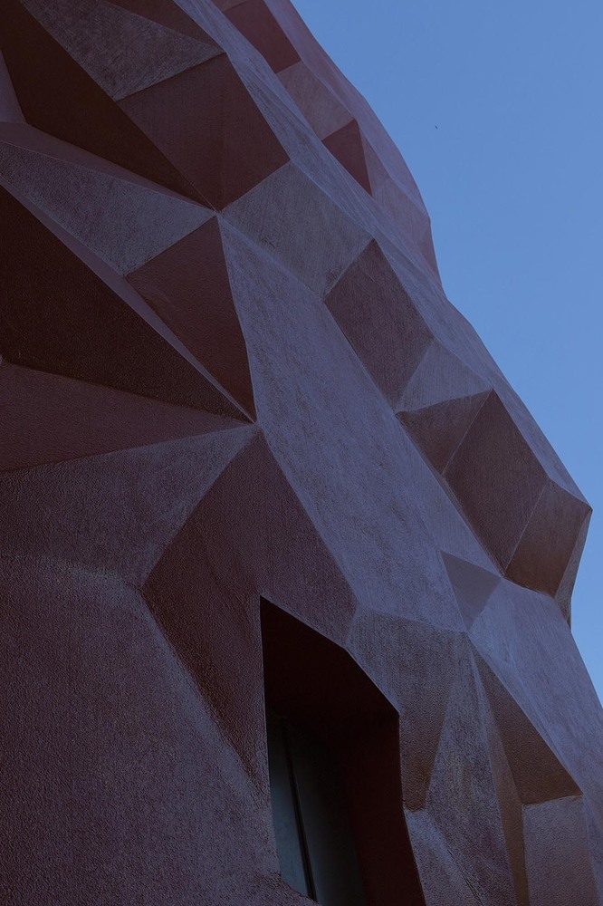 温柔的天才 · 重塑意大利古老城堡的现代设计-27