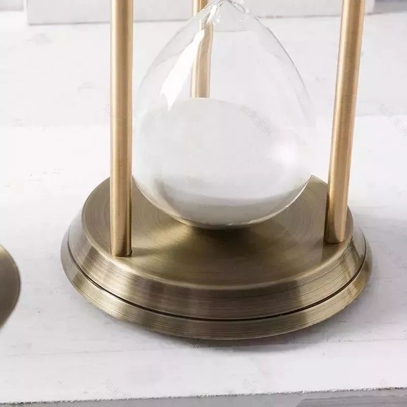 艺术气息的家居设计 | 名画复刻版装饰画与手工玻璃工艺品-69