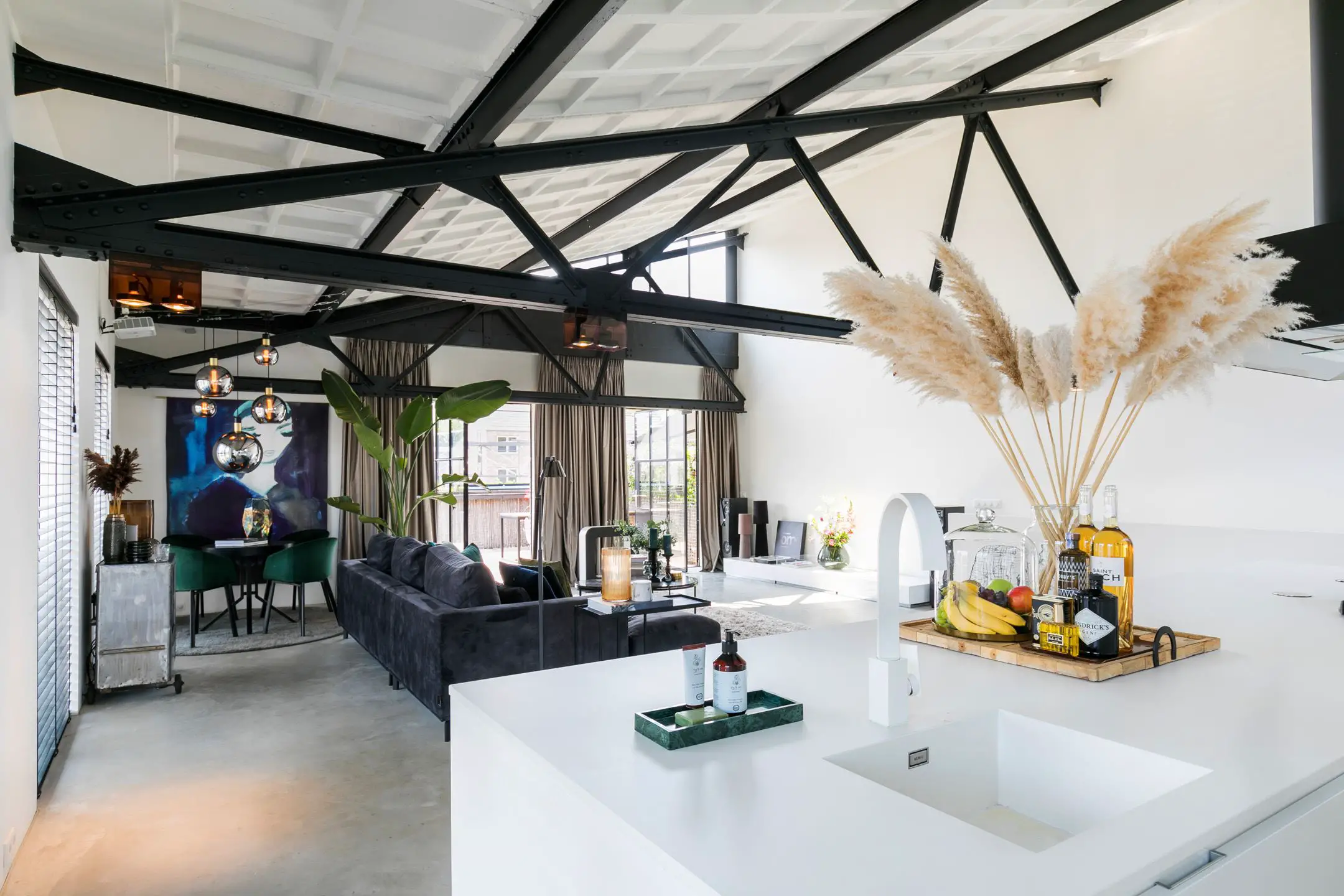 荷兰黑梁 loft 设计，巧妙空间布局引人赞不绝口-9