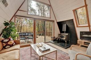 Airbnb 上的九大精美 A 框架度假屋-15