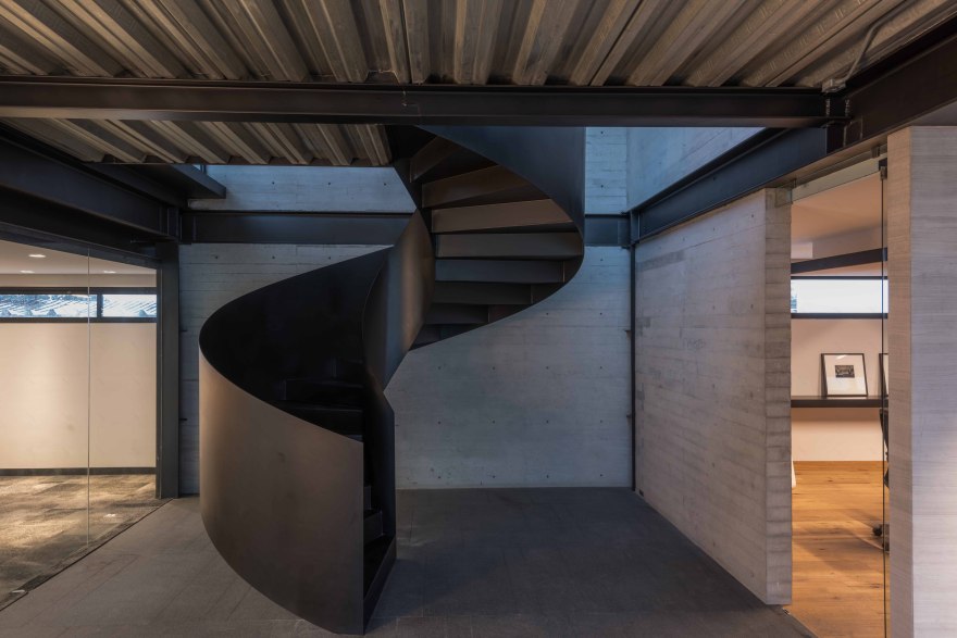 更新中的工厂-8