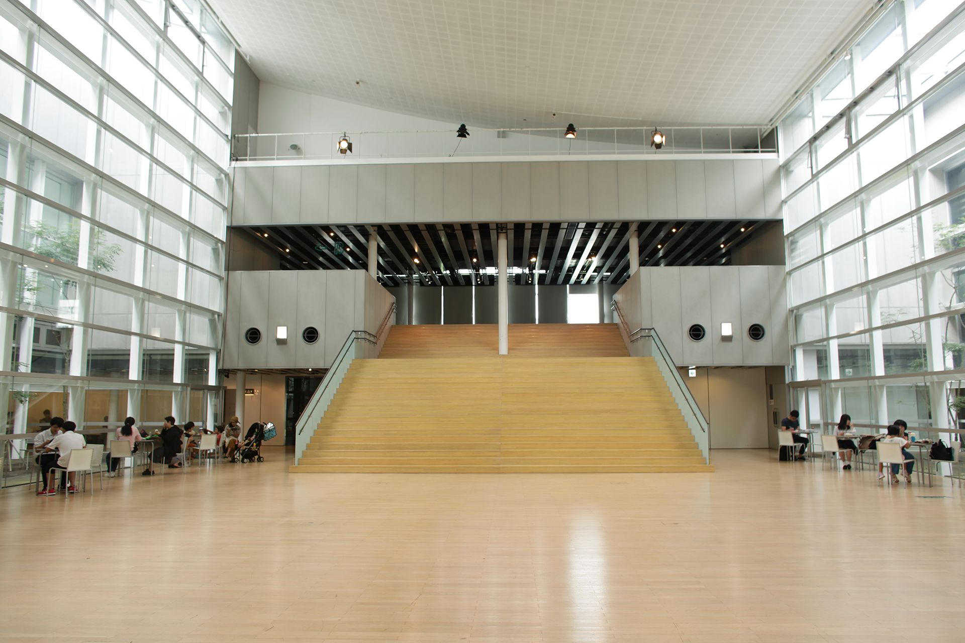 山口信息艺术中心（通称「YCAM（ワイカム）」）丨矶崎新-16