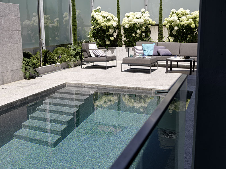 收藏家绿洲——混凝土与极简主义的完美融合-14