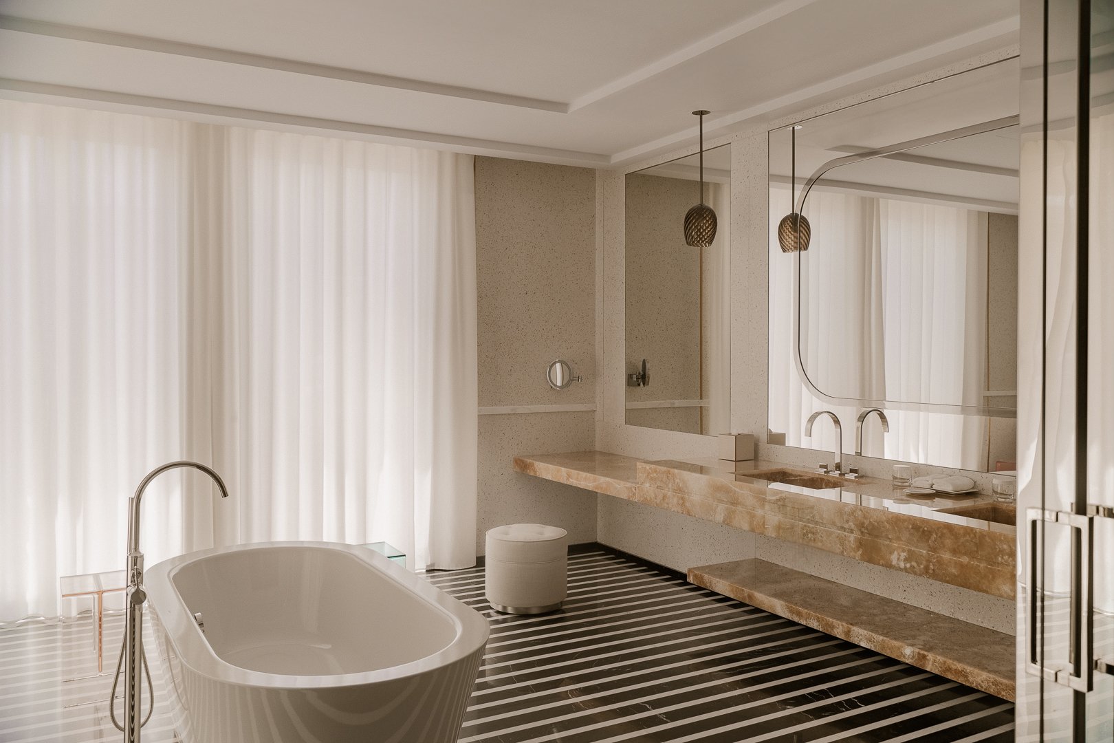 Carlton Cannes — Tristan Auer-32