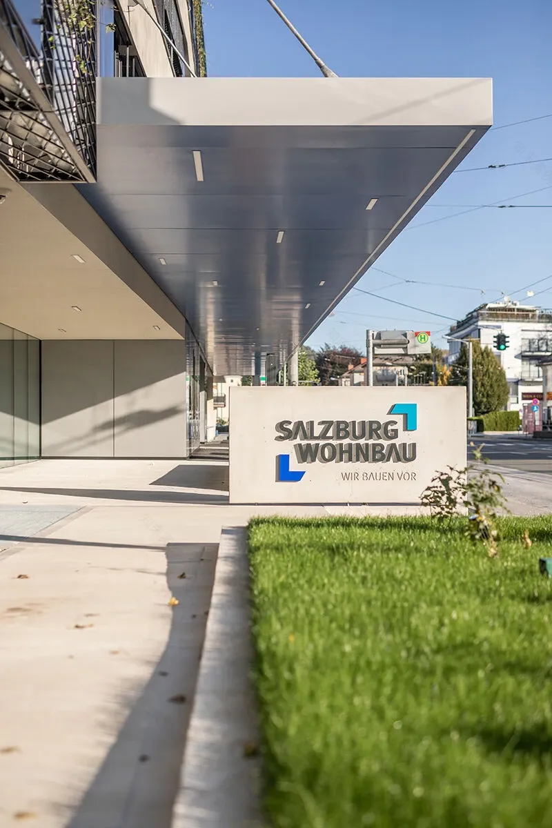 奥地利绿意盎然办公室改造-12