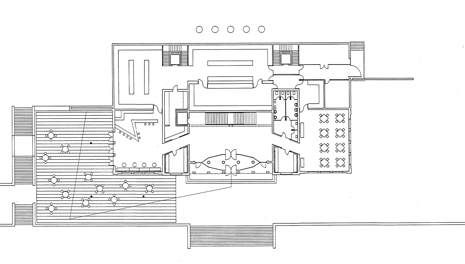 美丽华餐厅（注：MIRAMAR音译为美丽华是常见译法，当然它也有滨海美景等意思，但餐厅名字一般用音译较合适） 丨SpainBarcelona丨Jaume Bach,Gabriel Mora-6
