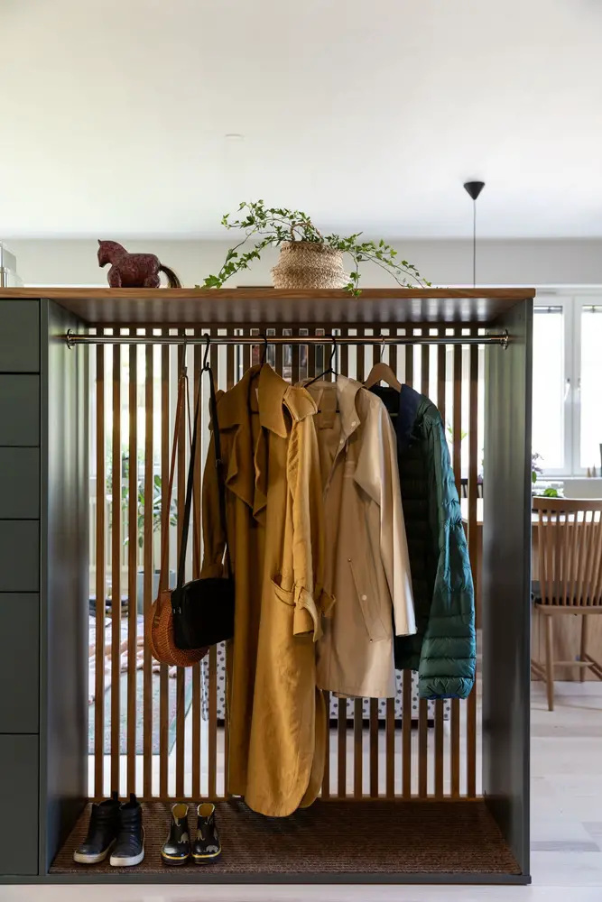 打造实用美观的客厅入口 | 瑞典家庭公寓设计-24