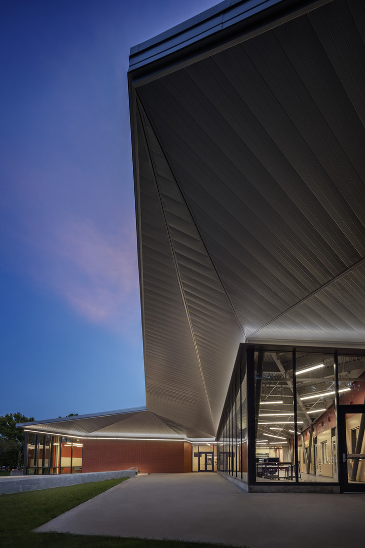 Prairie View A&M University Fabrication Center / Kirksey Architecture-41