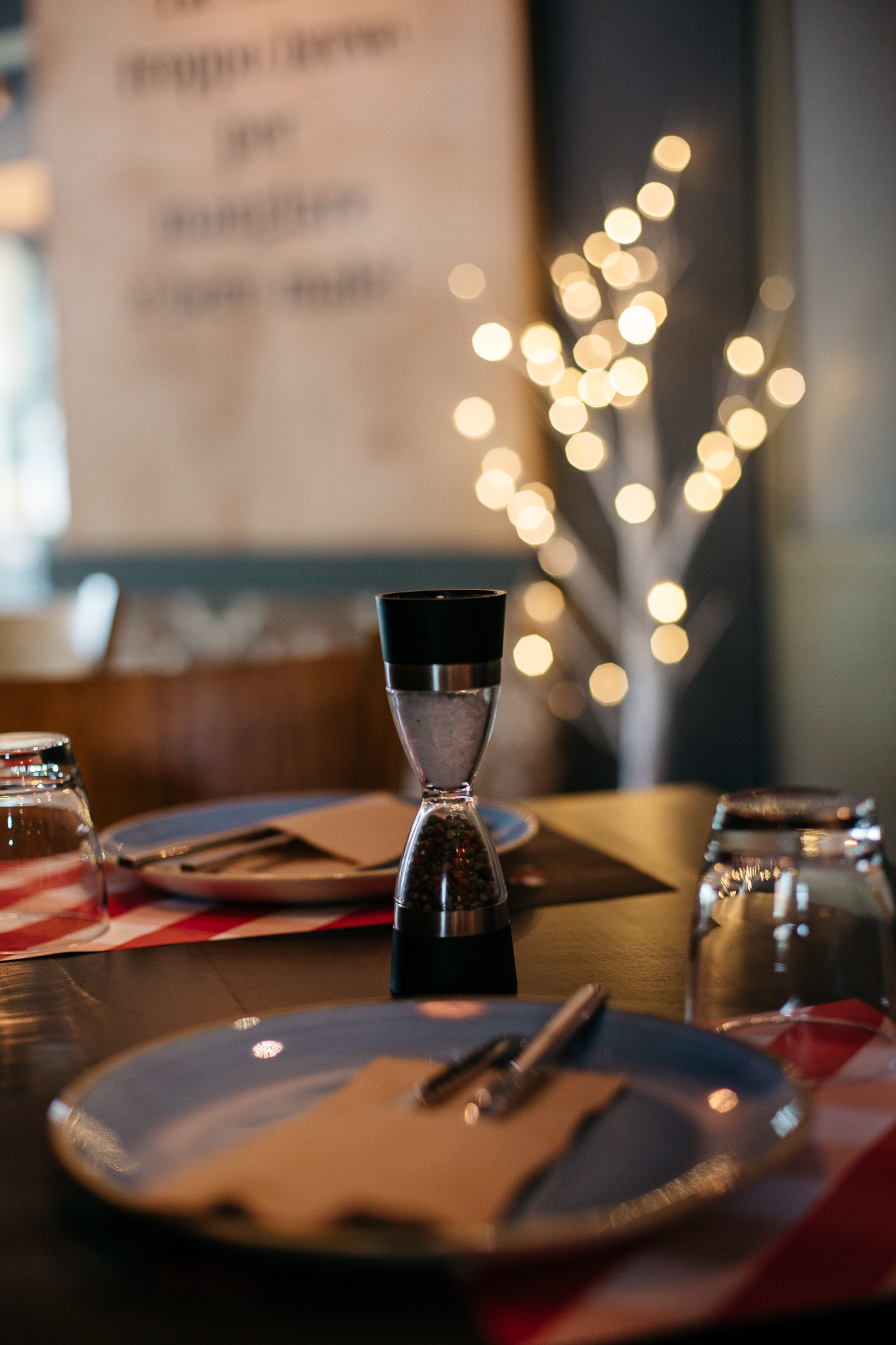 波尔图菲诺比萨店 | 地中海风情与意大利建筑的完美结合-22