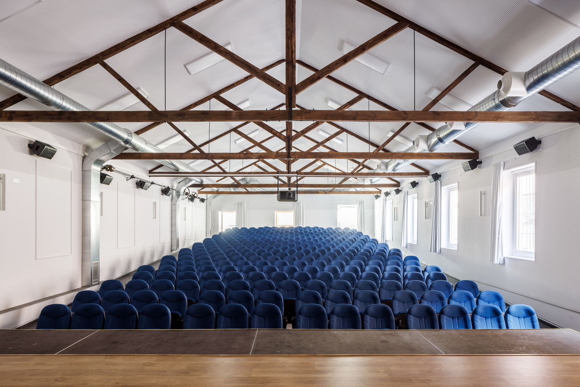 Brea de Aragón 剧院和电影院丨西班牙萨拉戈萨丨Radiz Arquitectura-17